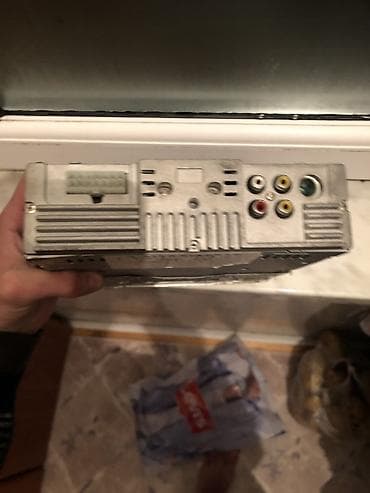 Avtomobil üçün siqnalizasiya: Maqnitol, AUX — 2