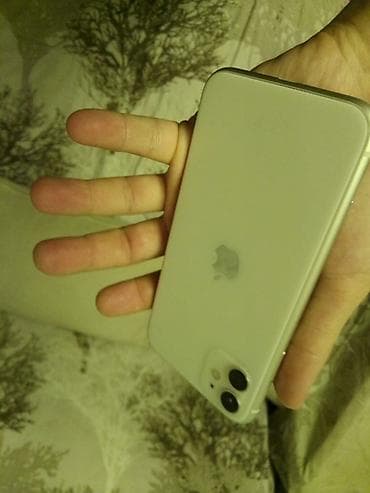 telefon not 10: IPhone 11, Ağ, Face ID — 5