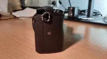 Sony Alpha a6400 güzgüsüz fotoaparat (E-mount) + Sony G 18–105mm f/4