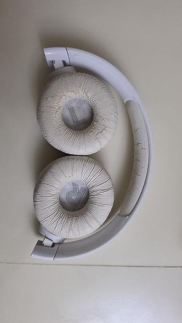 Наушники: ORGINAL MƏHSUL ! JBL TUNE520BT on-ear simsiz qulaqcıq - Rəng: ağ - — 4