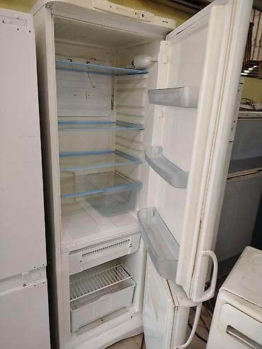 kompost satışı: İşlənmiş 2 qapılı Indesit Soyuducu Satılır, rəng - Ağ, Təkərli — 3