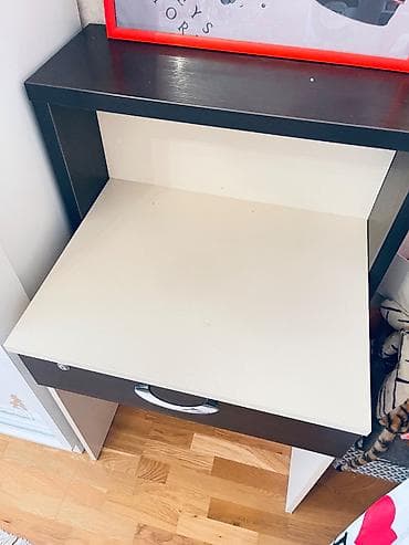 mebel restorer: İdeal vəziyyətdə olan resepsiyon masası, 
Eni 75,5 cm — 4