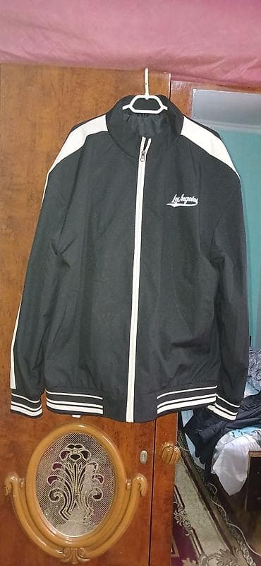 Şalvarlar: İdman desti təzə geyinilməyib razmeri 2xl özüm 95 az almışam 40 az — 2