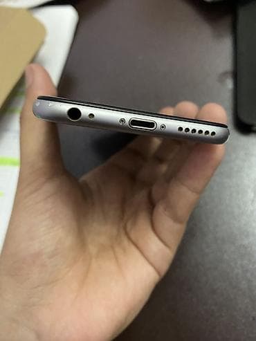 iphone 7: IPhone 6s, Space Gray, Barmaq izi — 4