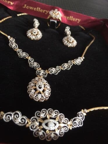 Toy paltarları və aksesuarları: Dəstə daxildir: Bilərzik, Sarı qızıl, 750 Əyar, 1 g — 3