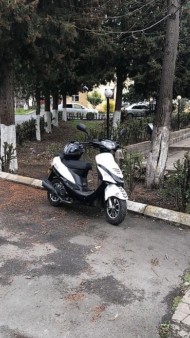 электро мопед: Moped. - Kompakt və yüngül kuzov, şəhər içi sürüş və dar məkanlarda — 1