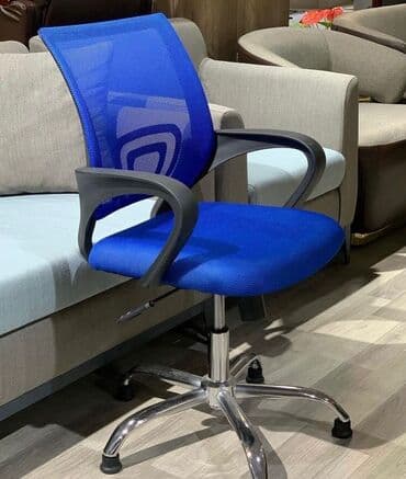 кресло для компьютера: Новый, С колесиками, Рукояти не регулируются, Ткань — 3