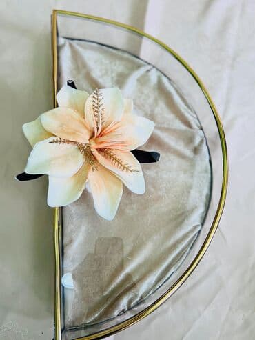 xonca novruz bayrami: SATILIR.14 eded ve 12 eded olmaqla xonca desti satilir.Her biri — 10