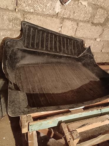 Vaz avtomobil Universal baqaj üçün qoruyucu rezin palaz - Material