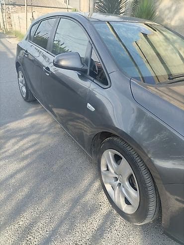 astra al: 2010buraxiliş 2011alış 1.3Dizel Mator Bez kraska Kreditle almaq — 3