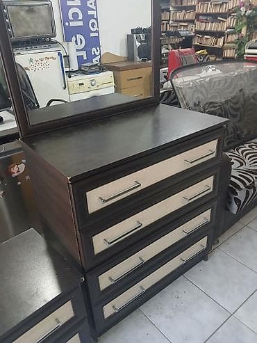 tekli yataq: Güzgülü — 1