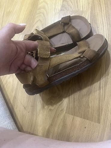 ZARA oğıan sandaleti - Model: kəmərli rahat sandal - Rəng — 1