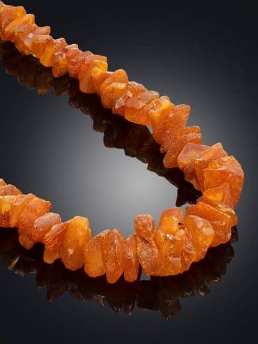 kəhrəba təsbehlər: Şokk endirim!!! Qramla kəhrəba! Cəmi 3 azn. Cilalanmamış səthi olan — 3