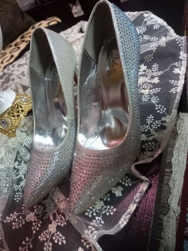 4xl nece razmerdi: Tuflilər, Ölçü: 40, rəng - Gümüşü, Yeni — 3