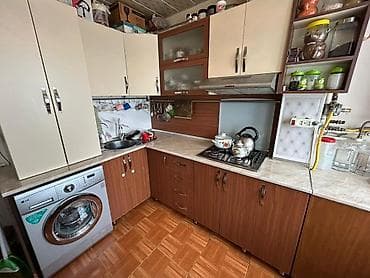 kamp stolu: Ev Yeni-Gəncə, Notariusun yanindadir. Sənədləri qaydasinda, ipotekaya — 9