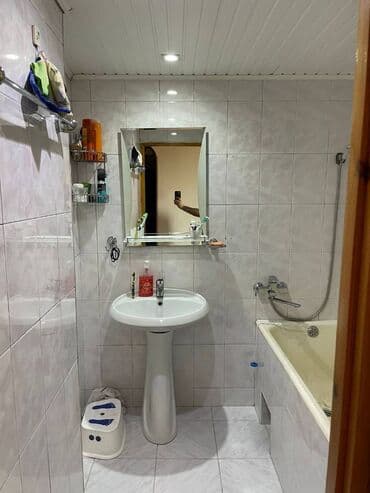 makler gence: Bakı, 3 otaqlı, Köhnə tikili, 75 kv. m — 20