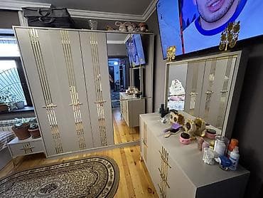 ref: Yataq otağı mebel dəsti - Rəng: Açıq boz ton, qızılı dekor xətləri və — 1