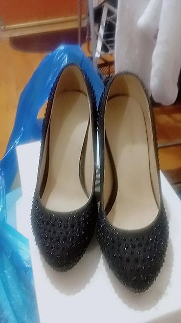 Tuflilər: 36 40 razmer 1) Kəmərli modellər - Material: parlaq dərimsi üst - — 3