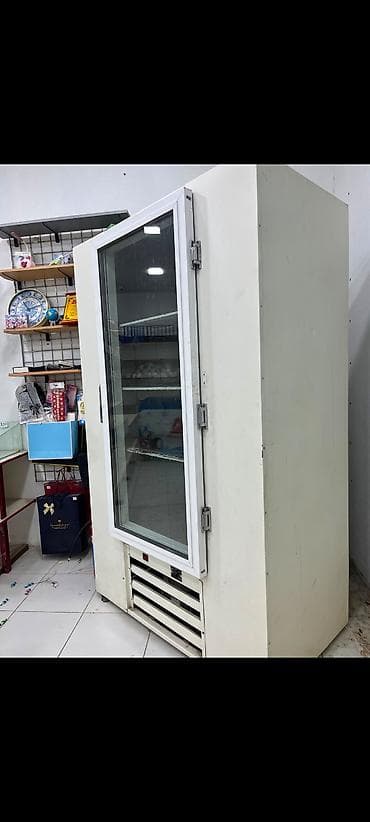 Skaf vitrin soyuducu 650 Azn. Tam ishlek. Unvan Turkan. Sh1040 — 1