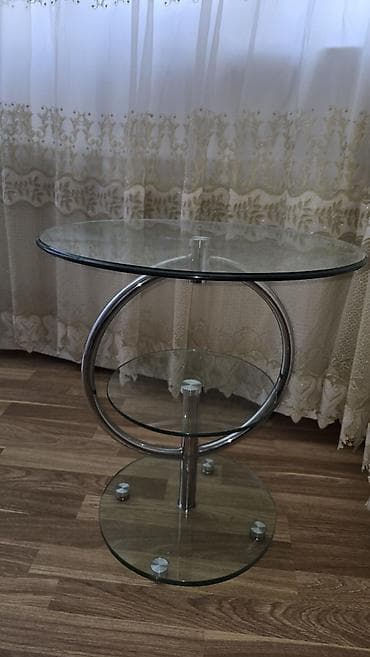 yumru stollar: Yumru masa, Açılmayan, Təkərsiz, Şüşə — 1