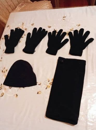 Qış aksessuarları dəsti – qara rəng Tərkib: - 3 cüt isti əlcək