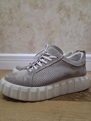 sport ayaqqabilar: U.S. Polo Assn. qadin krossovkası - Model: USPA brendi, bağcıqlı - — 1