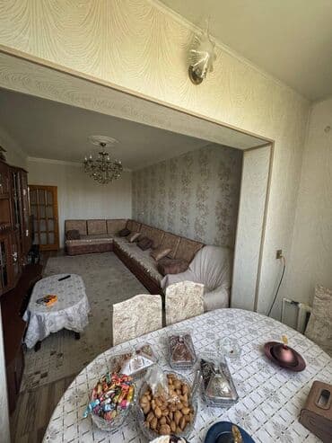 ist petrol tbilisi prospekti: Bakı, Əhmədli, 3 otaqlı, Köhnə tikili, m. Əhmədli, 82 kv. m — 3