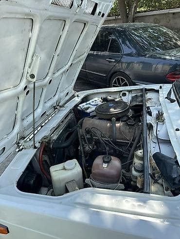 avto lizing: VAZ 2107 sedan – klassik ağ rəng, 4 qapı, arxa ötürücülü. Ili 2005 — 8