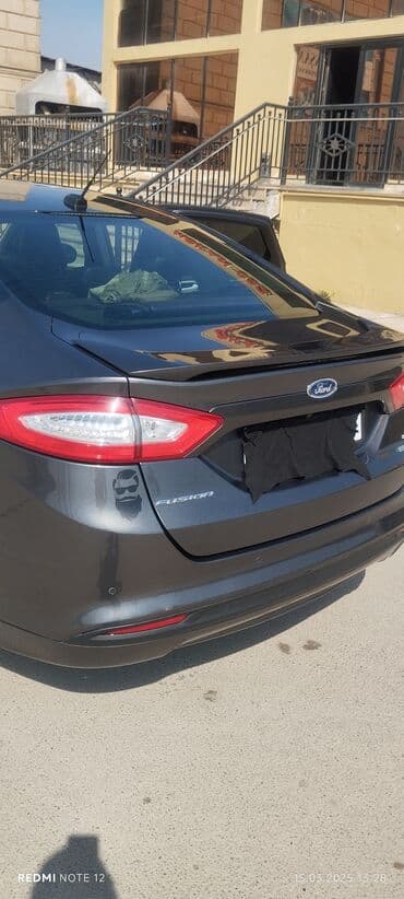 tək oturacaqlar: Ford Fusion: 1.5 l | 2016 il 200000 km Sedan — 9
