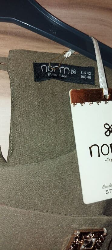 yupqa kofta: Teze xaki reng kofta.italya.geyinilmeyib.dest olub.şalvari istifade — 3