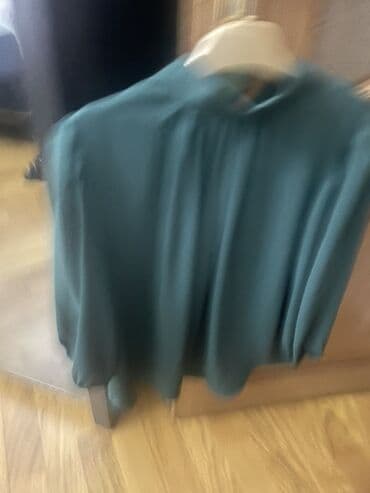 klassik koynekler: Zərif qadın bluzu ADL - Rəng: Tünd yaşıl (zümrüd tonlarında) - — 2