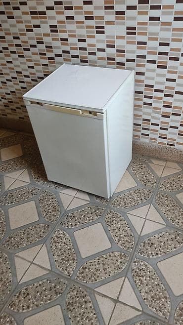printer mini: Kompakt bir kameralı mini soyuducu - Aşağı ölçülü, tək qapılı model — 2