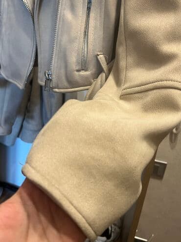 kişi üçün yay gödəkçələri: Godekce. Pudra renginde. Medium olcu. Az geyinilib. Deri deyil parca — 2