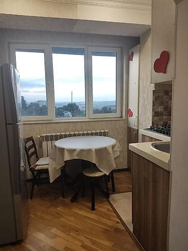 bir otaqlı ev satılır: Mənzilin 2 otaqli3 peredelka. - Geniş dəhliz: iki qapılı, güzgülü — 7