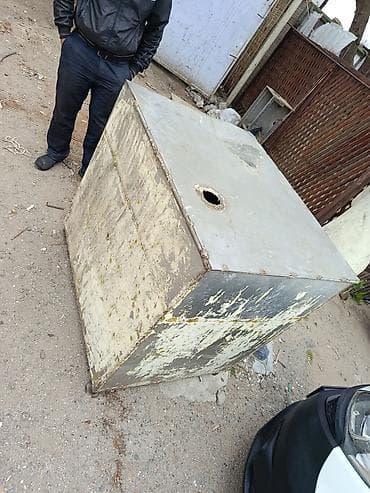 Bak, Paslanmayan polad, İşlənmiş