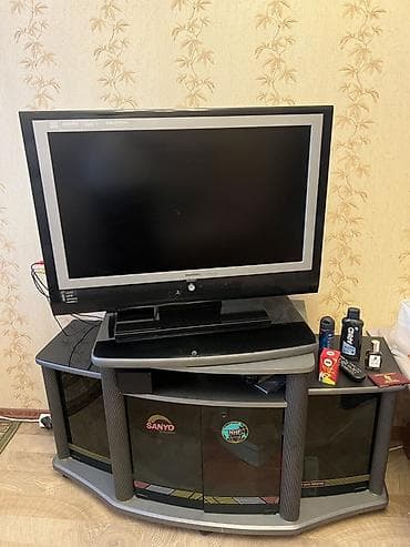 TV altlığı: Grundig LCD televiziya + SANYO TV altlığı - Televizor: Grundig LCD — 4