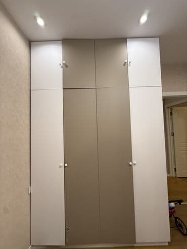 шкаф для посуды: Гардеробный шкаф — 1