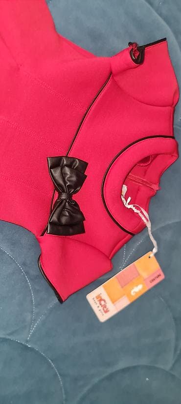 ağ donlar: Qiz usaq geyimleri satilir 2 3 yas ve 8 9 yasa yeni geyimlerdi — 4