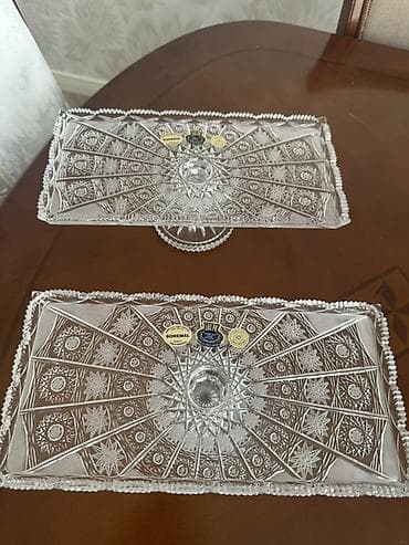 Tort və şiriniyyat qabı, Xrustal, Çexiya lalafo.az -da Tort və şiriniyyat qabı, Xrustal, Çexiya