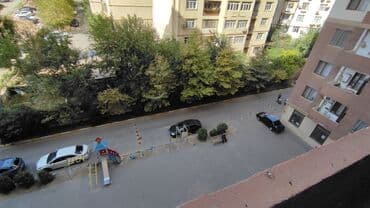 eksperimental binalar: Yeni Yasamal, 3 otaqlı, Yeni tikili, m. İnşaatçılar, 78 kv. m — 2