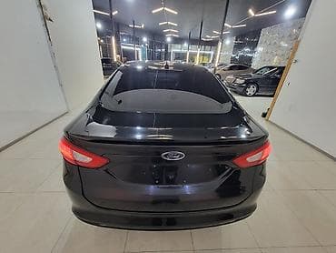 vito disk: Ford Fusion sedan – qara rəng, aerodinamik kuzov və idman üslublu — 9