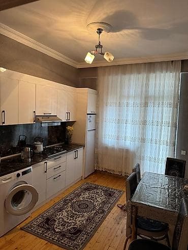 28 May və Nərimanov metrolarının kəsişməsi. Armoni Residence yerləşən — 3