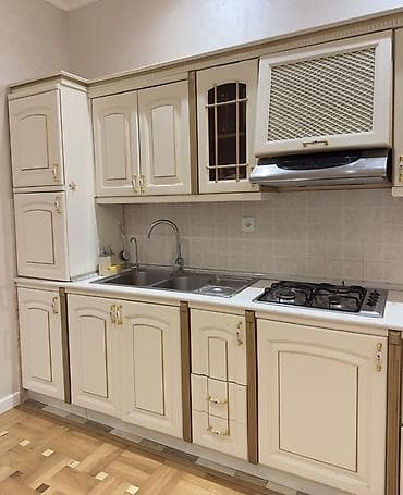 iwlenmiw stullar: Klassik üslubda mətbəx mebeli dəsti - Rəng: krem və qızılı dekor — 5