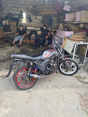 göy 07: Moped/motorsiklet – yol/şəhər tipli - Gövdə: çılpaq (naked) üslub — 1