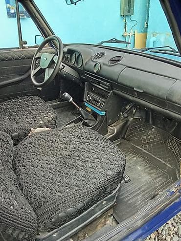 uaz diski: Model: Lada 2101 (Jiguli) Kuzov: sedan, 4 qapı Rəng: göy (klassik) — 8