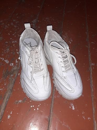 şalvar ustu koftalar: Sabirabada qadı krasovka satlır10azın — 2