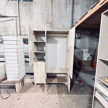 3 qapılı, Siyirməli, Bej, Digər material, Açılan, Düz dolab