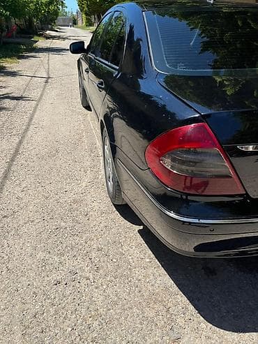 islenmis tekerler type 1 per page 40: Mercedes-Benz E-Class: 2.2 l | 2008 il Sedan — 4
