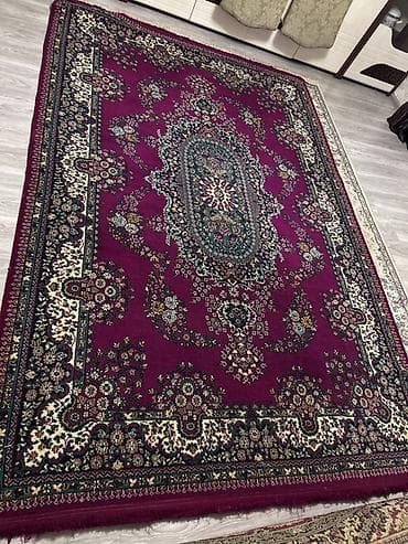 Şamlar: Xalça – klassik oriental naxışlı, bordo-bənövşəyi fonlu - Dizayn — 1