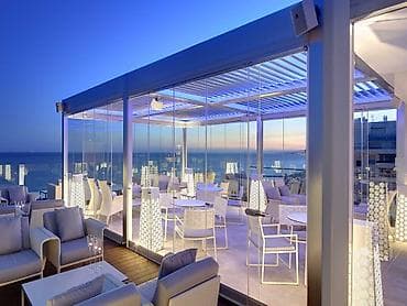 suse qapi: Şüşəli panorlu, teras üçün premium açılıb-bağlanan pergola sistemi - — 1